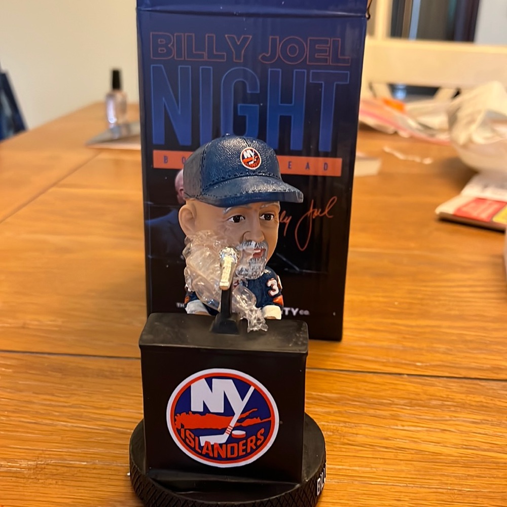 NY Islanders Billy Joel bobblehead
